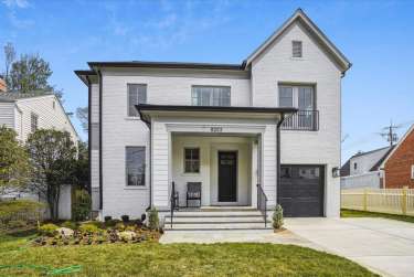 8203 Maple Ridge Rd