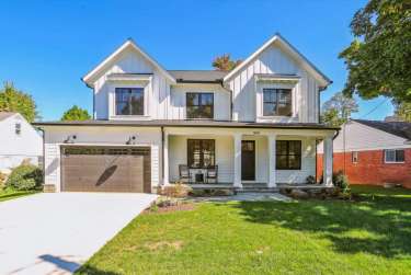 9405 Singleton Dr