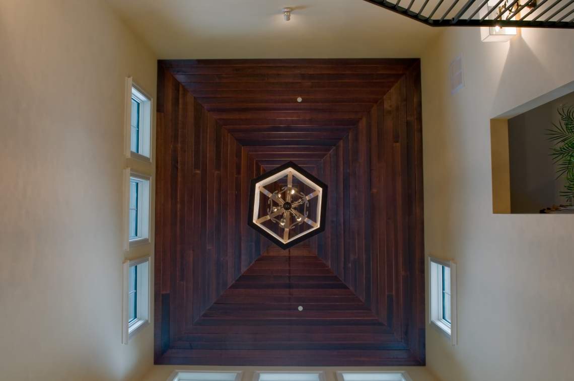 Foyer-Ceiling